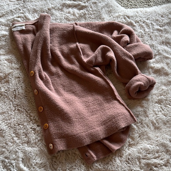 Wilfred Cozy Oversized Cardigan Sweater - Picture 6 of 6